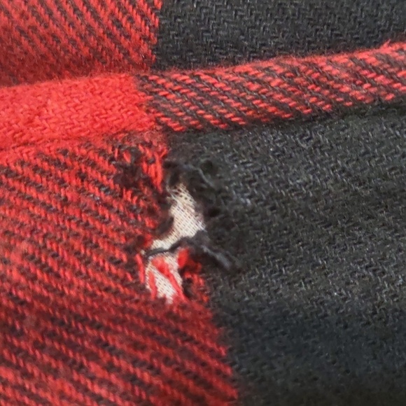 NWT HAS DEFECT LEVI'S RED AND BLACK BARSTOW WESTERN FLANNEL SHIRT XXL - Picture 4 of 16